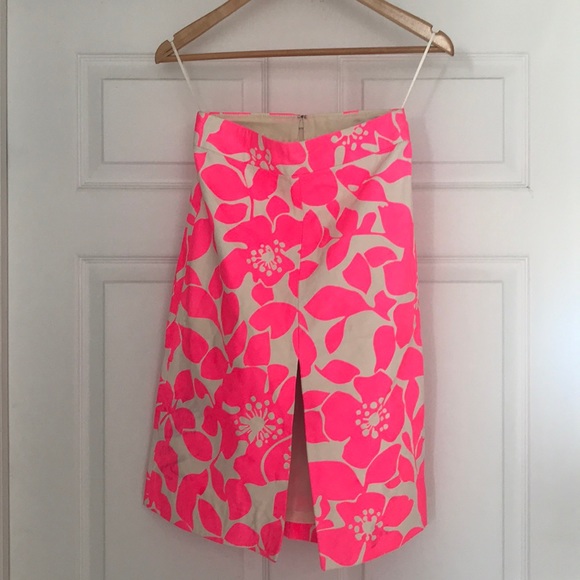 J Crew Leather skirt in Hibiscus Floral, size 00 - Picture 1 of 6